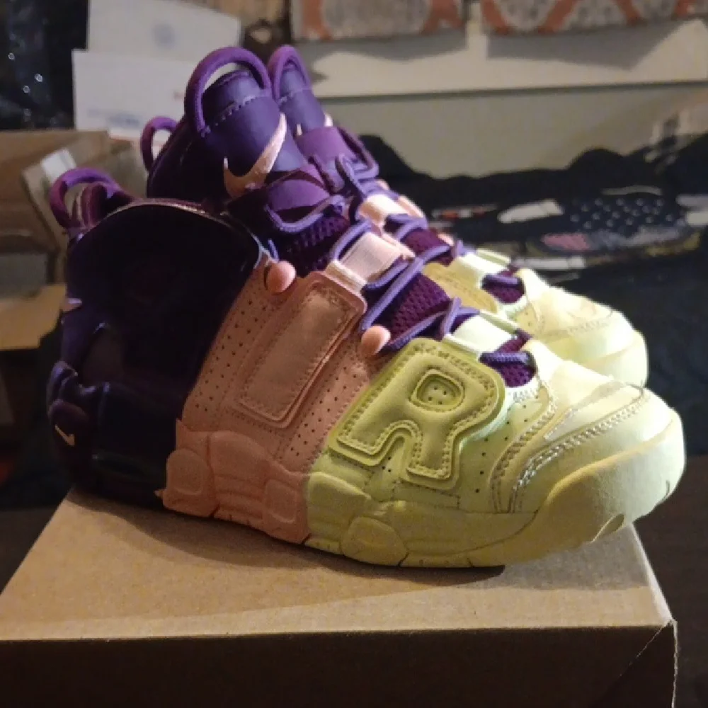 Nike Air More Uptempo (GS) Rare "Lucky Charmes" (2018) Men 6Y Women 7.5 EUC - Picture 3 of 9